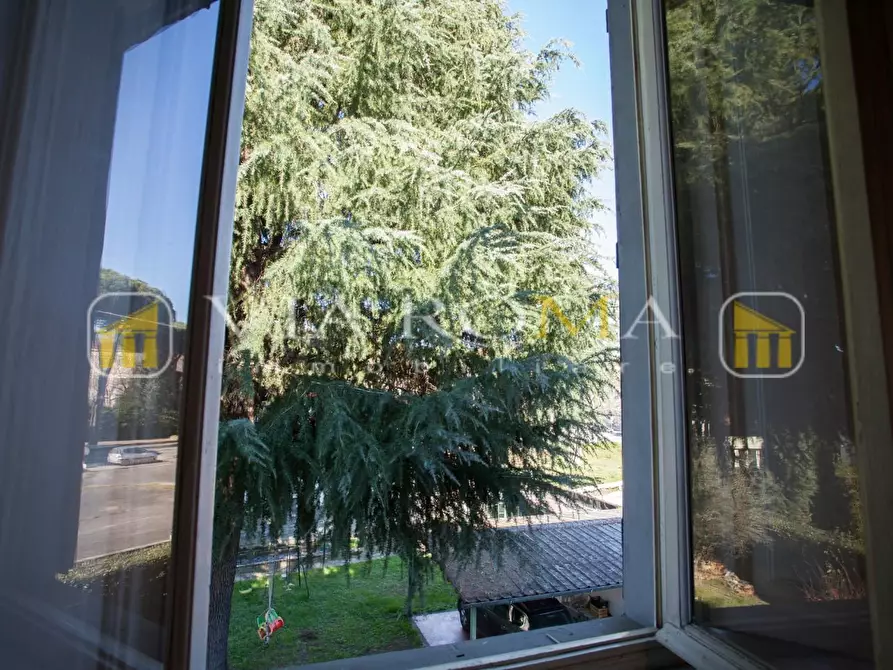 Immagine 22 di Villa in vendita  a Lucca