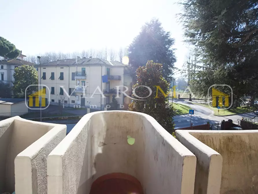 Immagine 28 di Villa in vendita  a Lucca