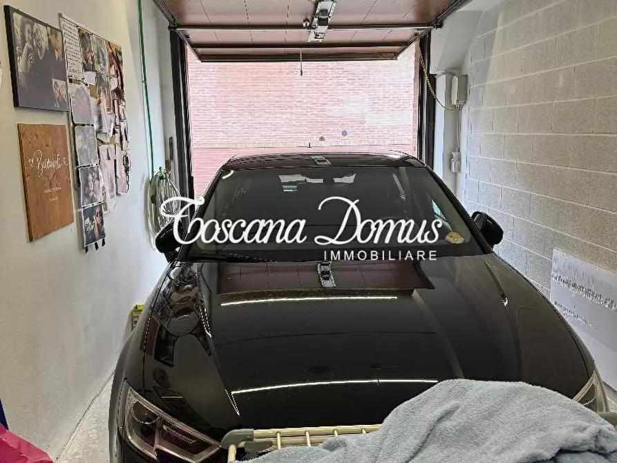 Immagine 12 di Appartamento in vendita  a Siena