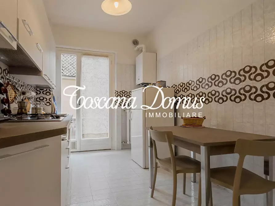 Immagine 11 di Appartamento in vendita  a Siena