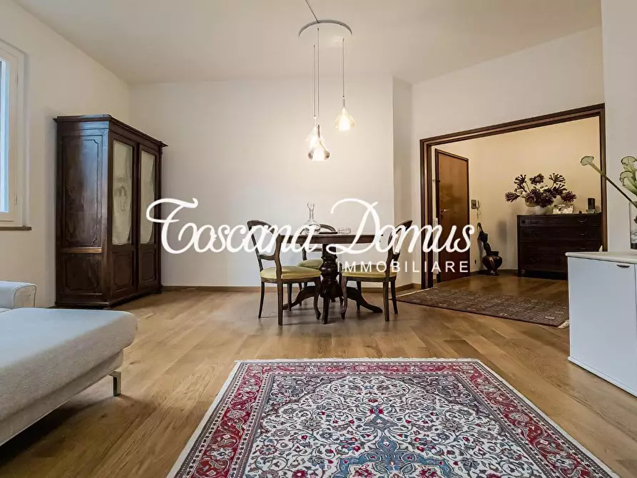 Immagine 4 di Appartamento in vendita  a Siena