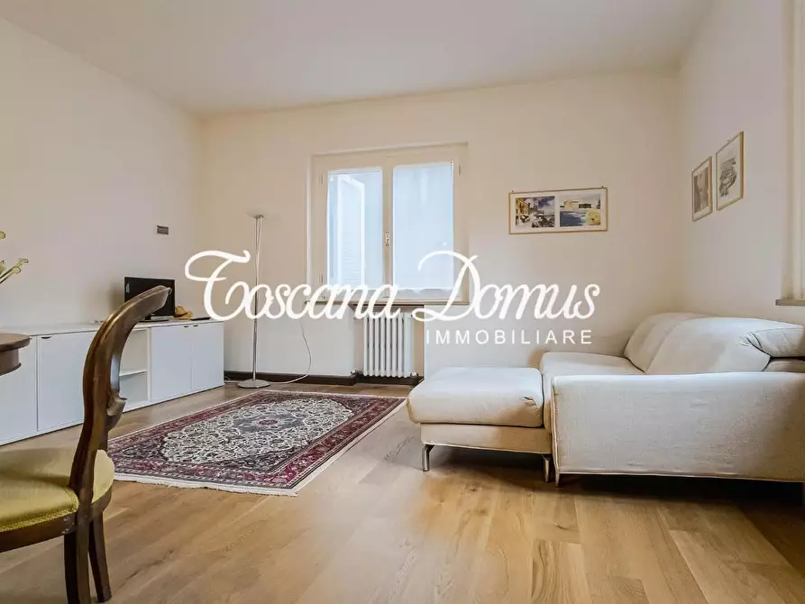 Immagine 3 di Appartamento in vendita  a Siena