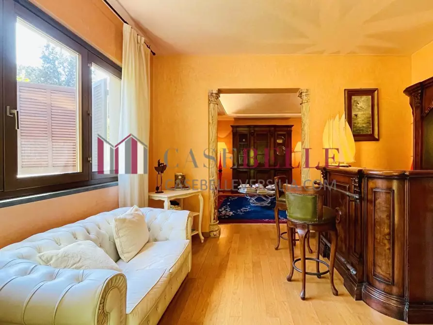 Immagine 12 di Appartamento in vendita  a Pietrasanta