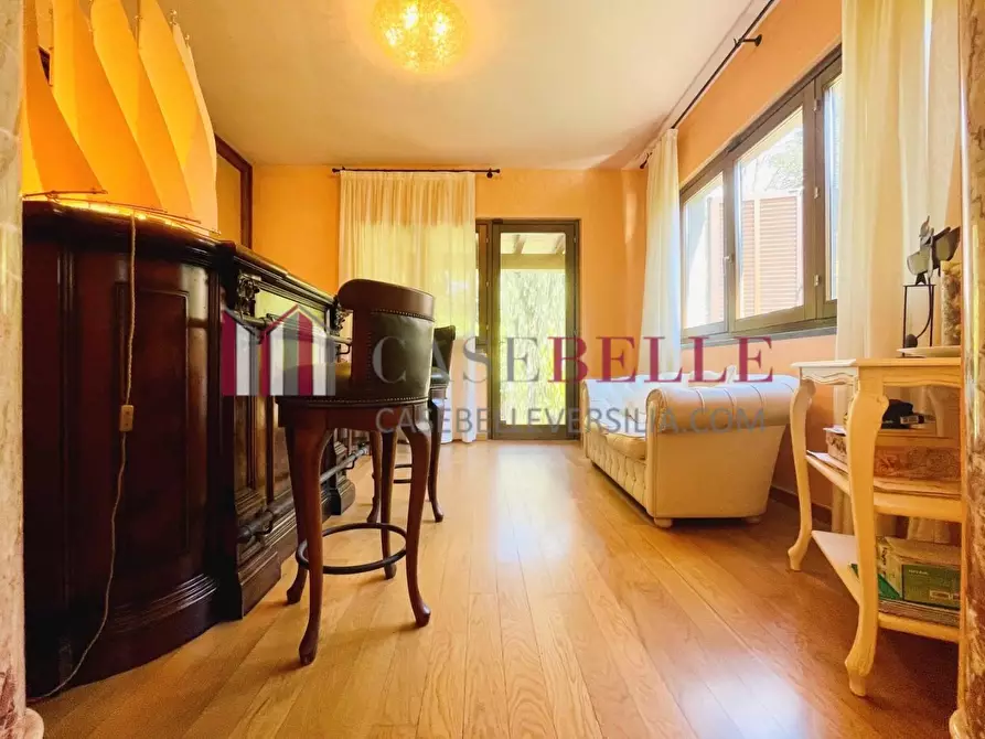 Immagine 10 di Appartamento in vendita  a Pietrasanta