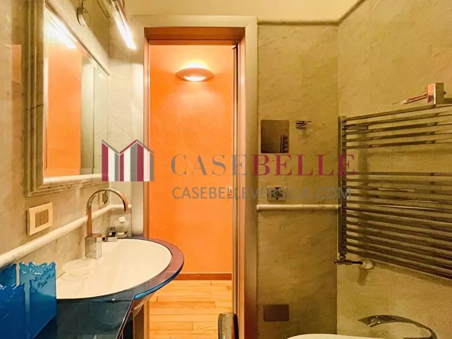 Immagine 20 di Appartamento in vendita  a Pietrasanta