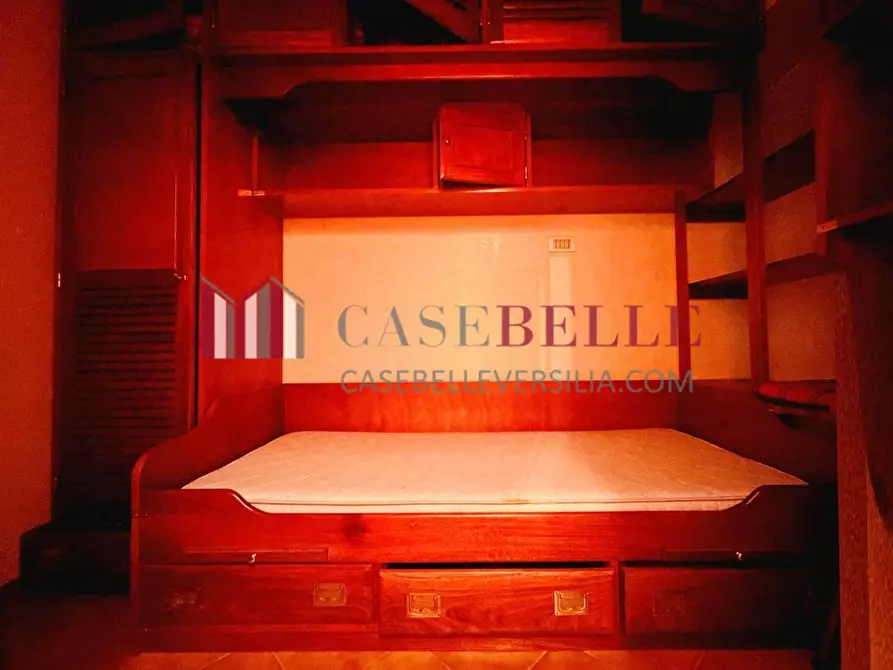 Immagine 15 di Appartamento in vendita  a Pietrasanta