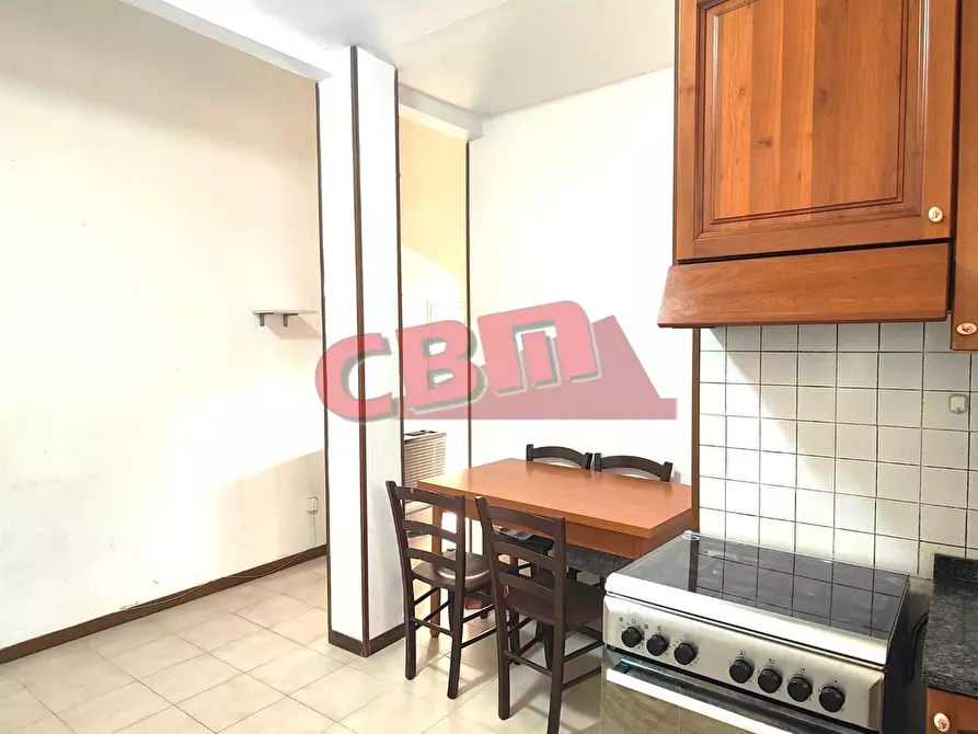 Immagine 2 di Appartamento in vendita  a Livorno