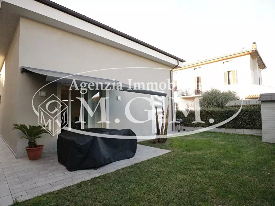 Immagine 41 di Casa indipendente in vendita  a Pontedera