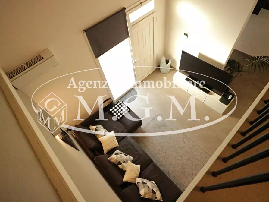 Immagine 15 di Casa indipendente in vendita  a Pontedera