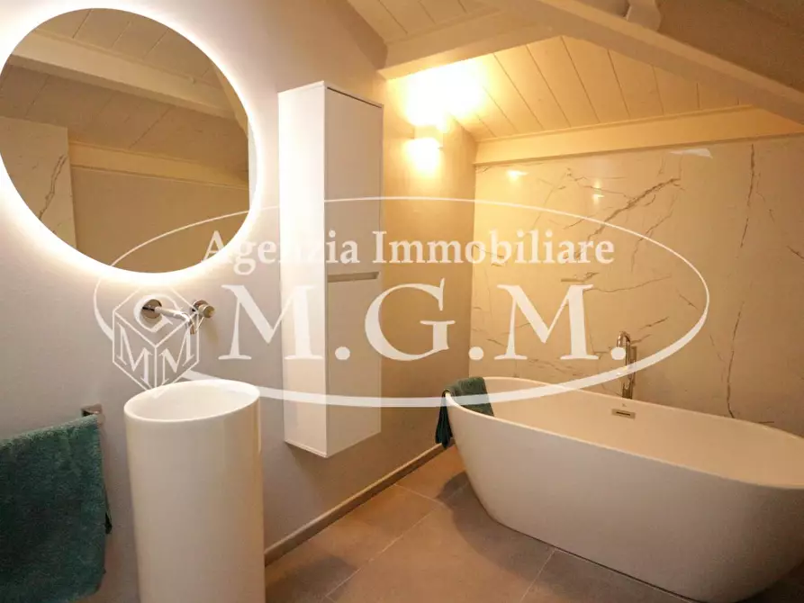 Immagine 26 di Casa indipendente in vendita  a Pontedera