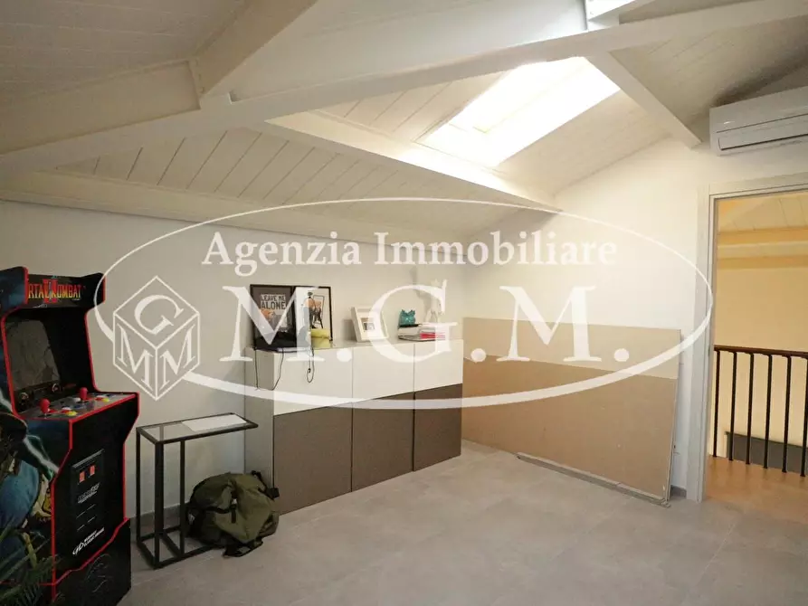 Immagine 16 di Casa indipendente in vendita  a Pontedera