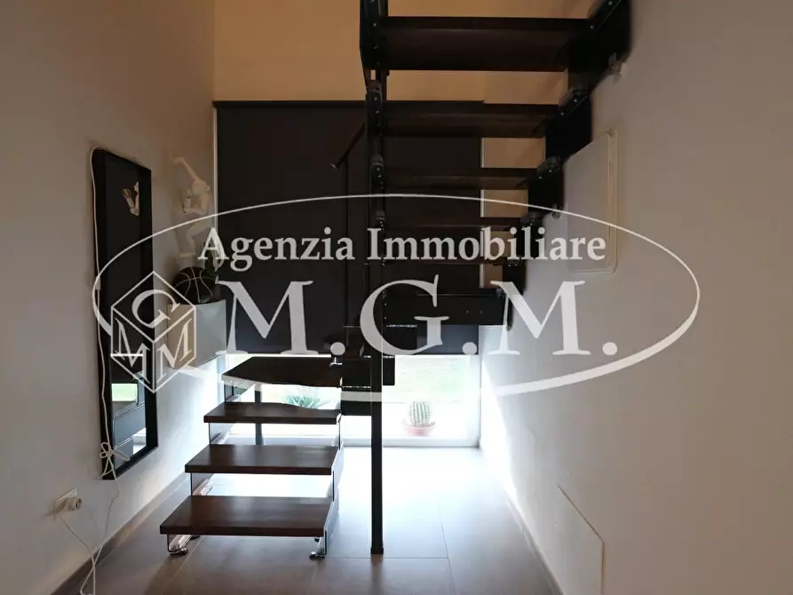 Immagine 10 di Casa indipendente in vendita  a Pontedera
