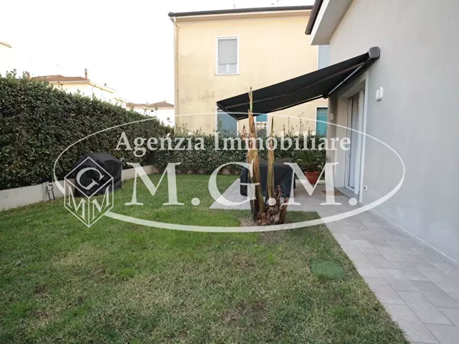 Immagine 45 di Casa indipendente in vendita  a Pontedera