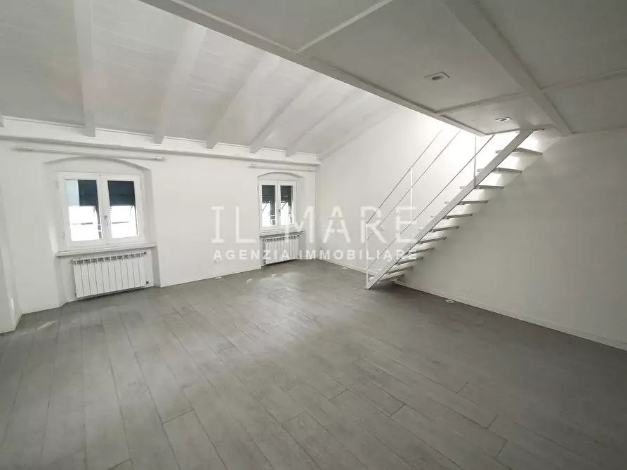 Immagine 23 di Appartamento in vendita  a Massa