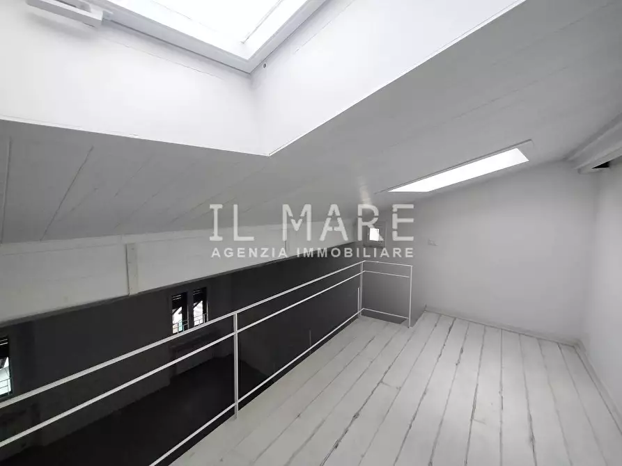 Immagine 26 di Appartamento in vendita  a Massa