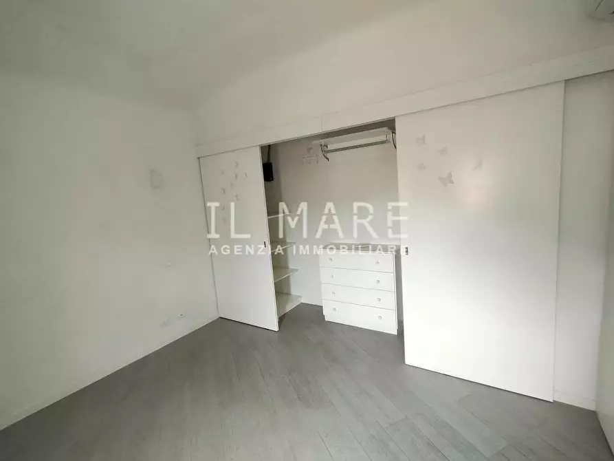 Immagine 20 di Appartamento in vendita  a Massa