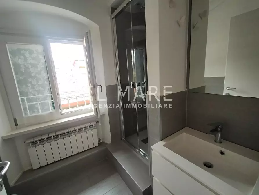 Immagine 14 di Appartamento in vendita  a Massa