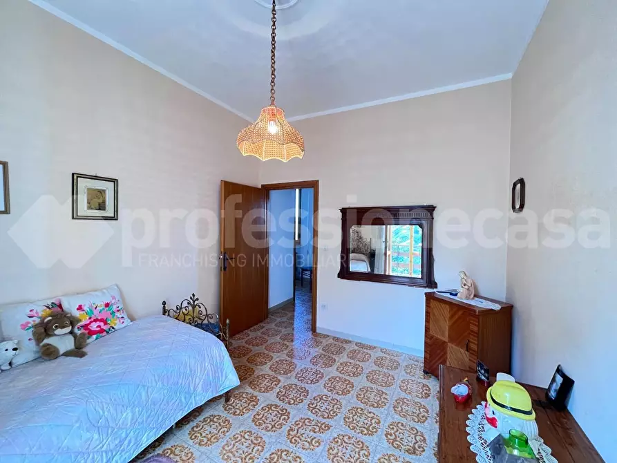 Immagine 21 di Villa in vendita  a Crespina Lorenzana