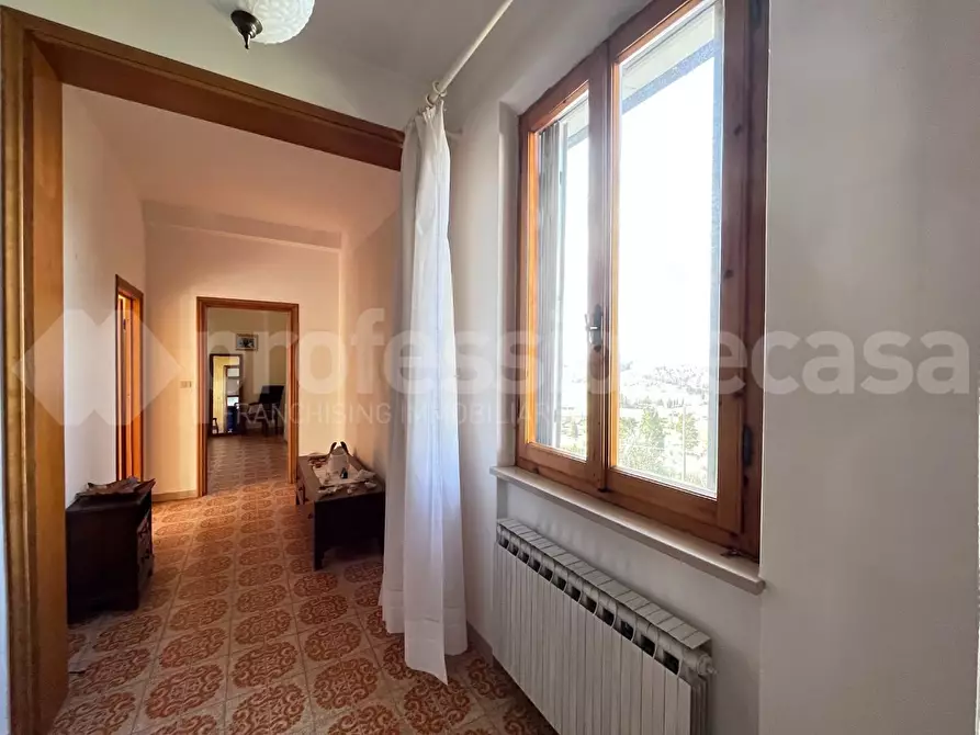 Immagine 16 di Villa in vendita  a Crespina Lorenzana