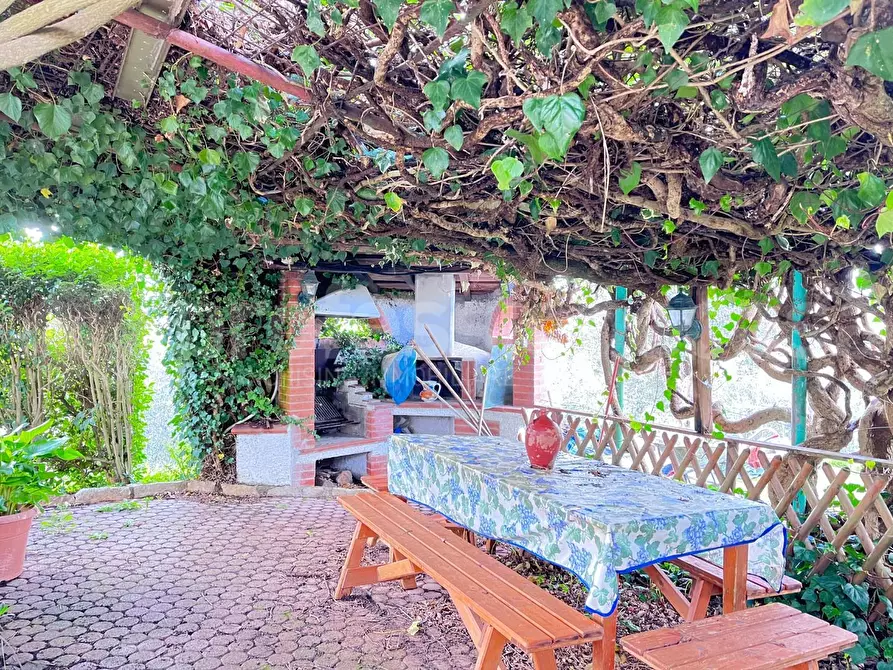 Immagine 7 di Villa in vendita  a Crespina Lorenzana