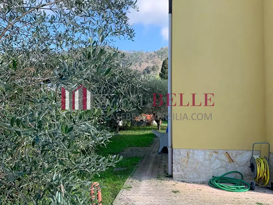 Immagine 3 di Casa indipendente in vendita  a Massarosa