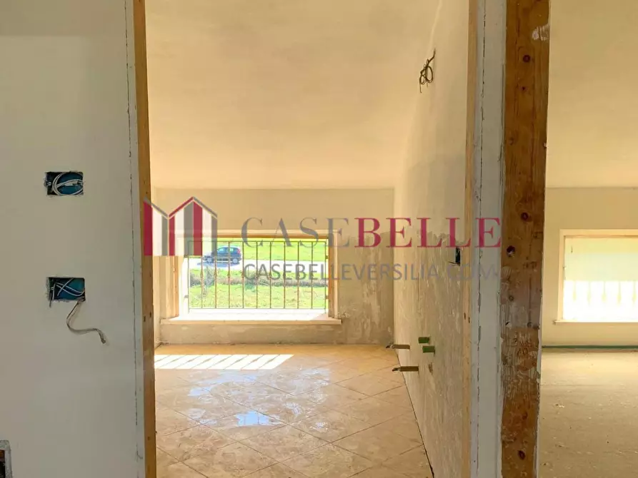 Immagine 13 di Casa indipendente in vendita  a Massarosa