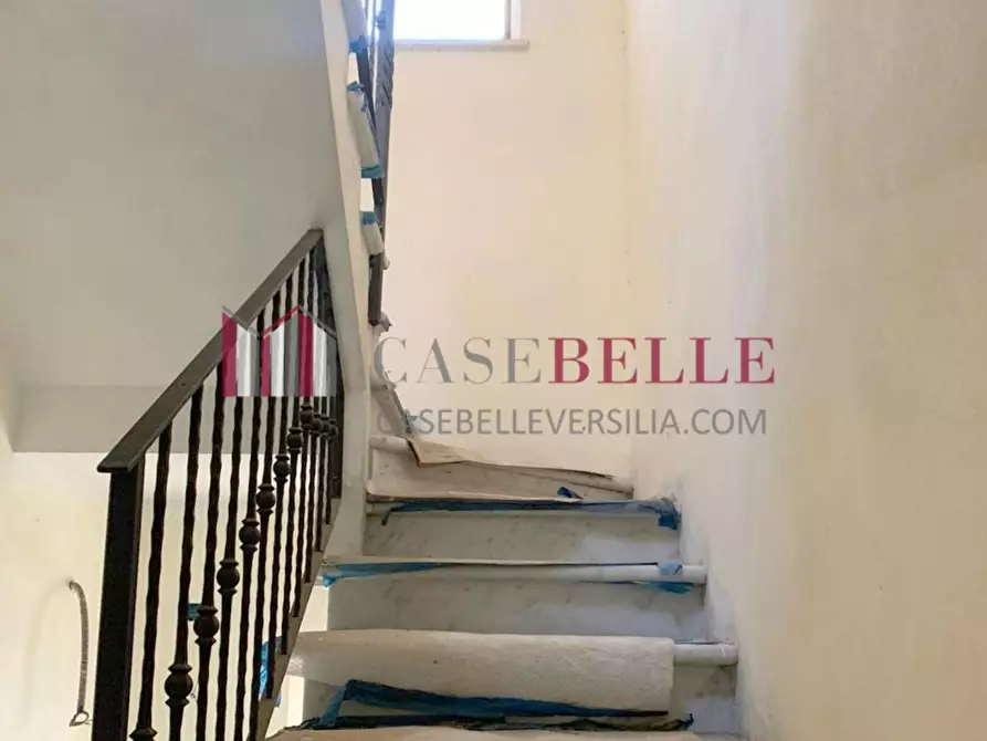 Immagine 10 di Casa indipendente in vendita  a Massarosa