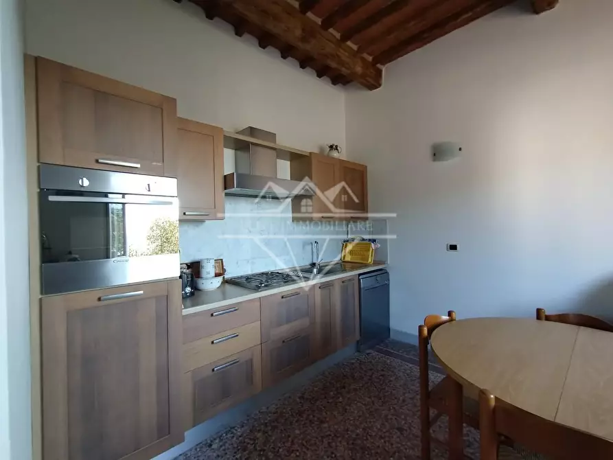 Immagine 3 di Casa semindipendente in vendita  a Carrara