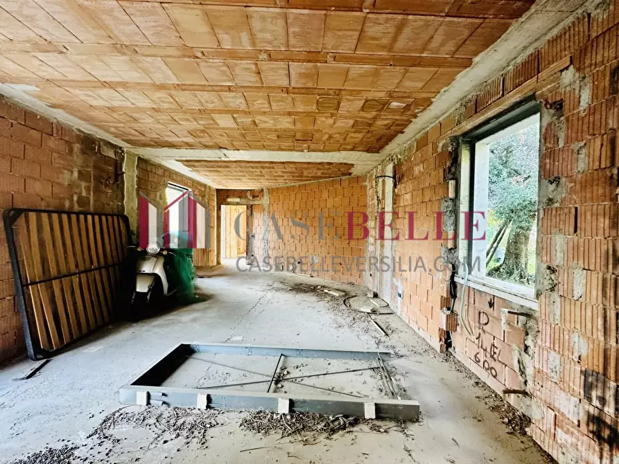 Immagine 6 di Casa indipendente in vendita  a Seravezza