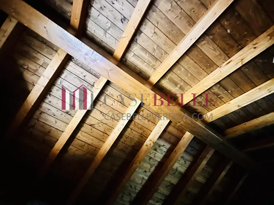 Immagine 15 di Casa indipendente in vendita  a Seravezza