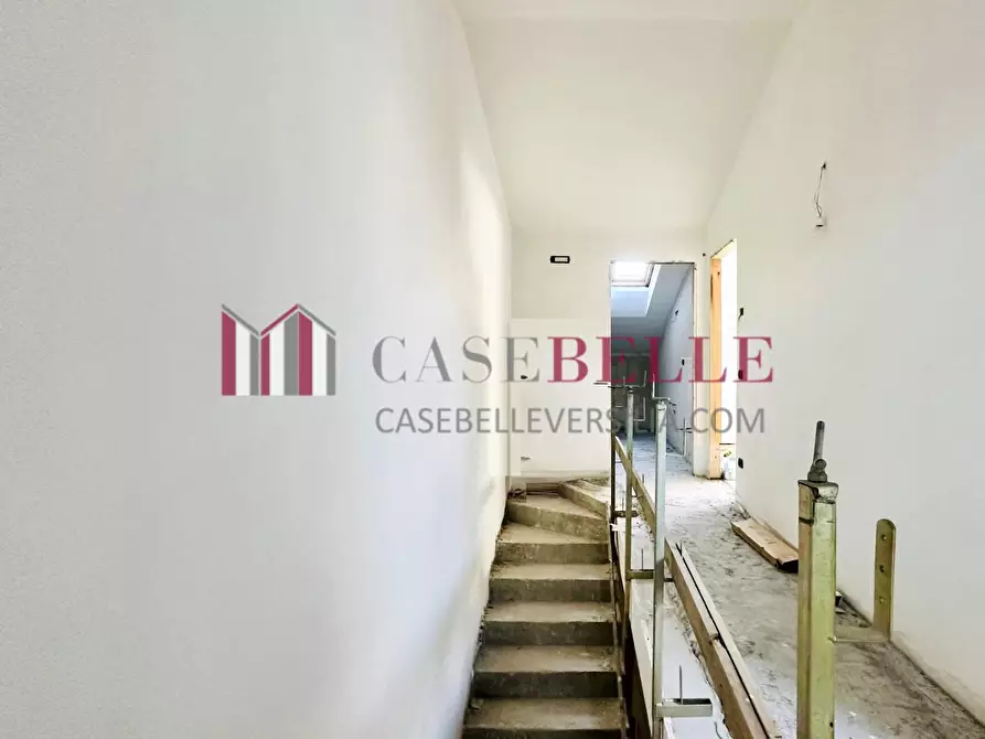 Immagine 16 di Villetta a schiera in vendita  a Seravezza