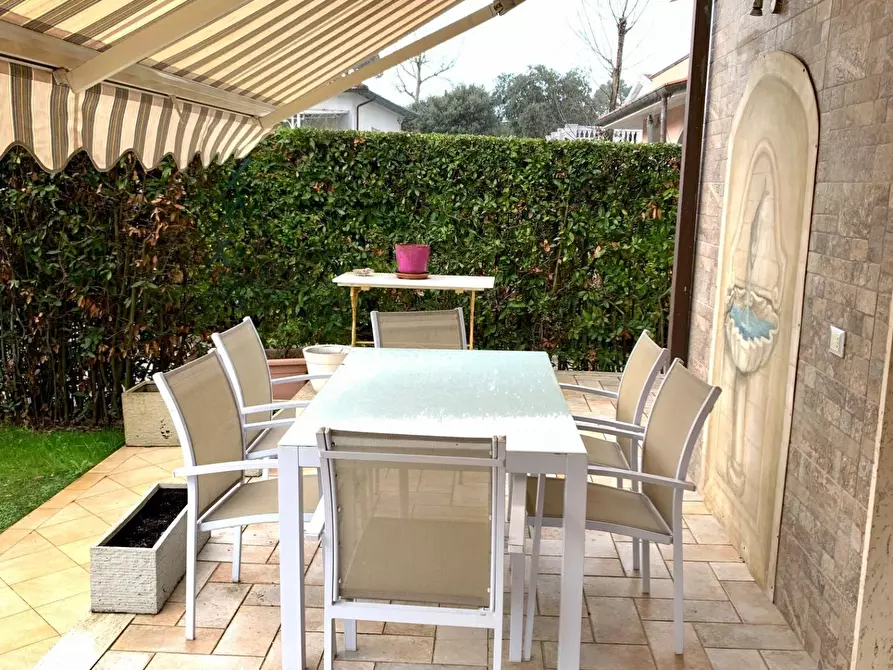 Immagine 5 di Casa bifamiliare in affitto  a Forte Dei Marmi