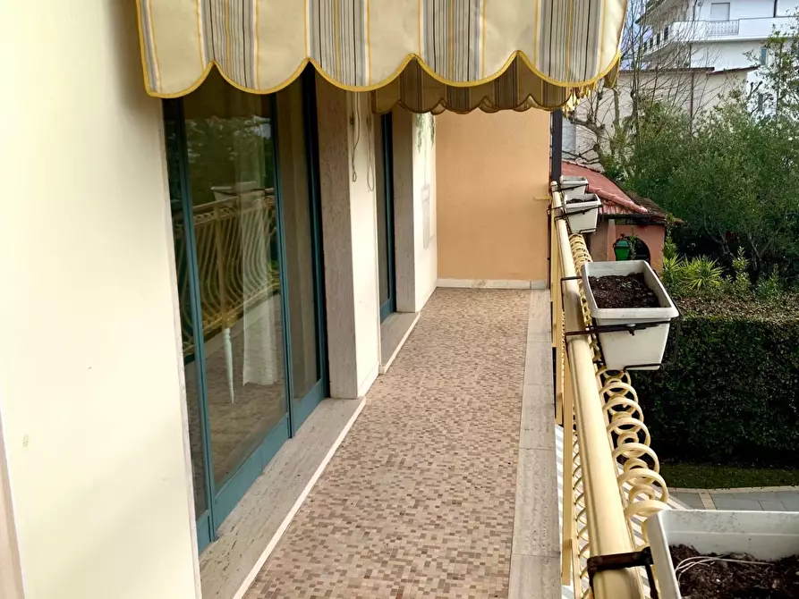 Immagine 21 di Casa bifamiliare in affitto  a Forte Dei Marmi