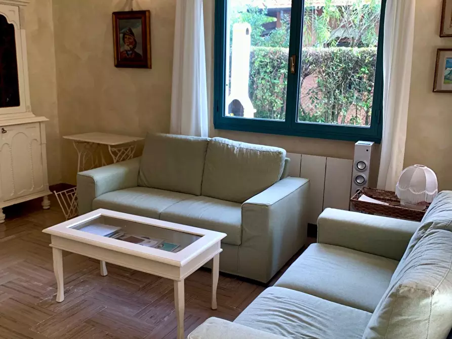 Immagine 17 di Casa bifamiliare in affitto  a Forte Dei Marmi