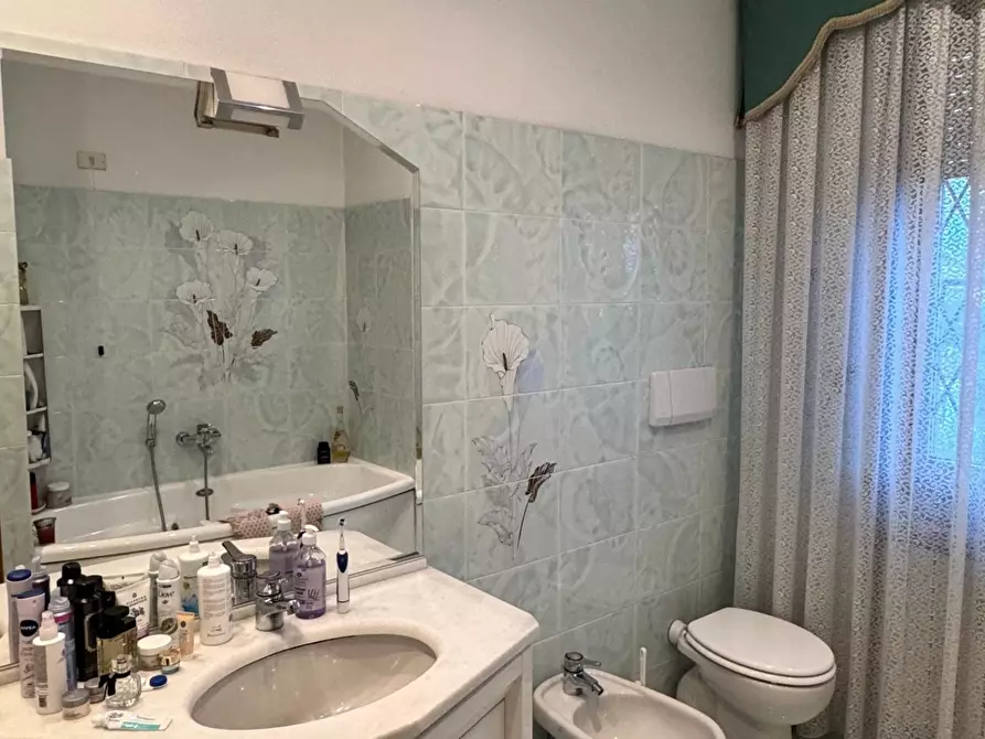 Immagine 32 di Casa indipendente in vendita  a Pietrasanta