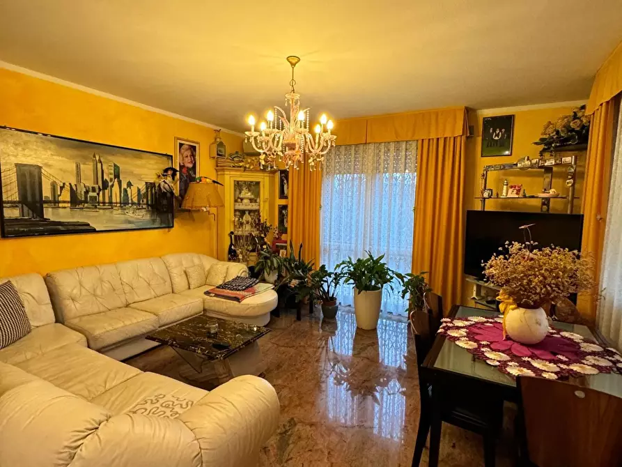 Immagine 21 di Casa indipendente in vendita  a Pietrasanta