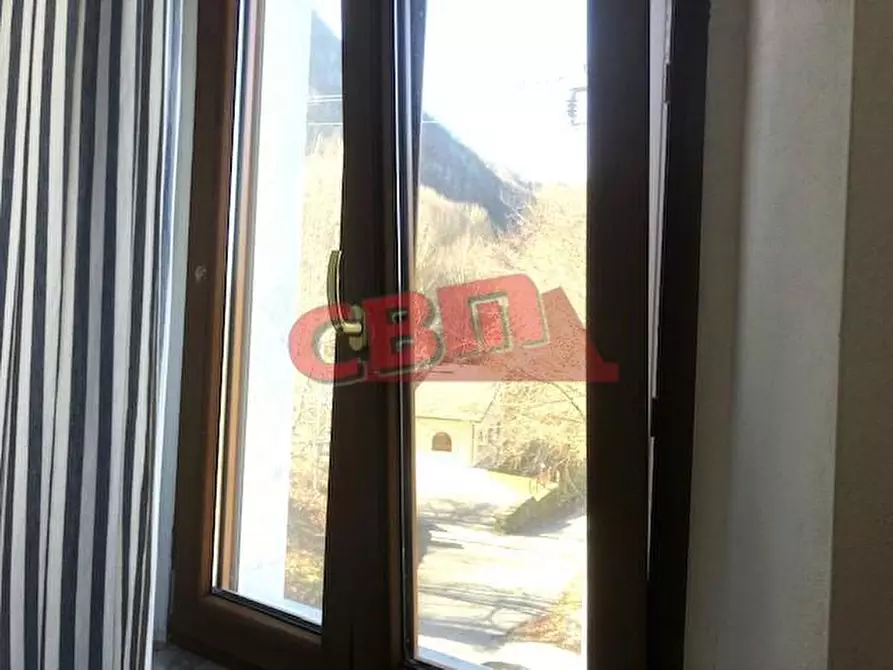 Immagine 27 di Casa colonica in vendita  a Molazzana