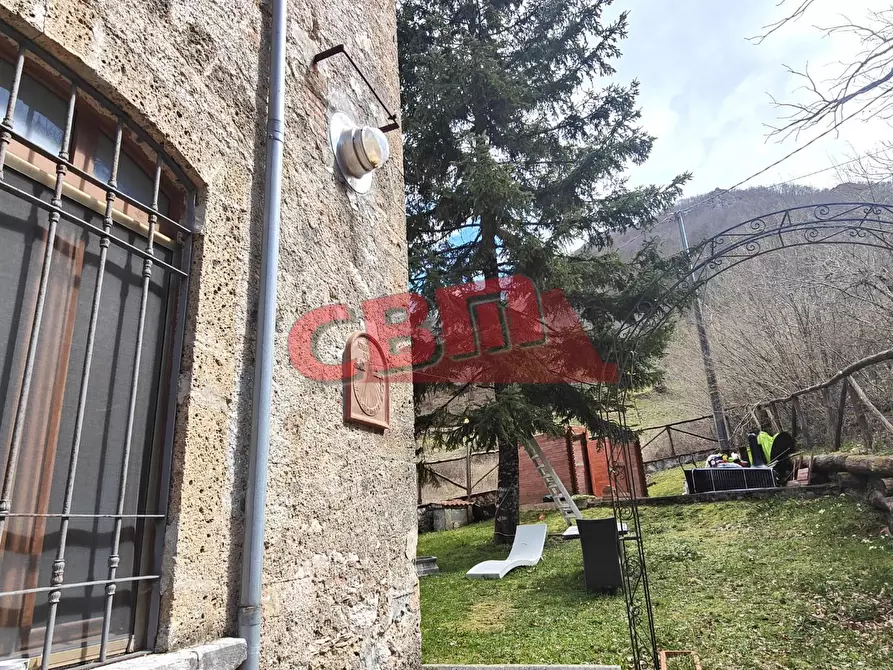 Immagine 51 di Casa colonica in vendita  a Molazzana