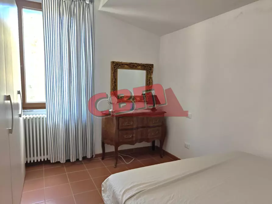 Immagine 25 di Casa colonica in vendita  a Molazzana