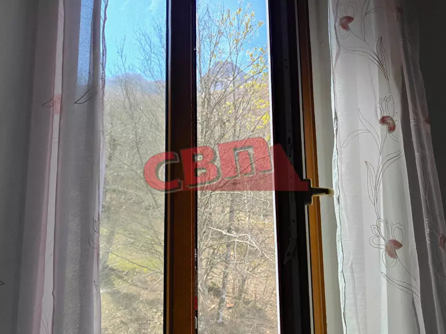 Immagine 53 di Casa colonica in vendita  a Molazzana