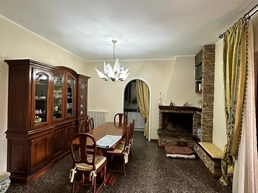 Immagine 9 di Villa in affitto  a Montignoso