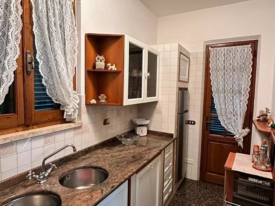 Immagine 10 di Villa in affitto  a Montignoso