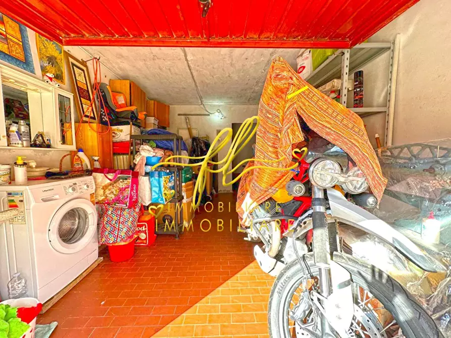 Immagine 16 di Appartamento in vendita  a San Vincenzo