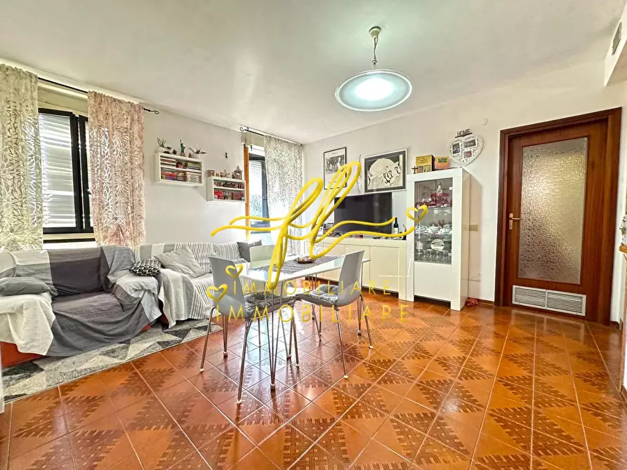 Immagine 7 di Appartamento in vendita  a San Vincenzo