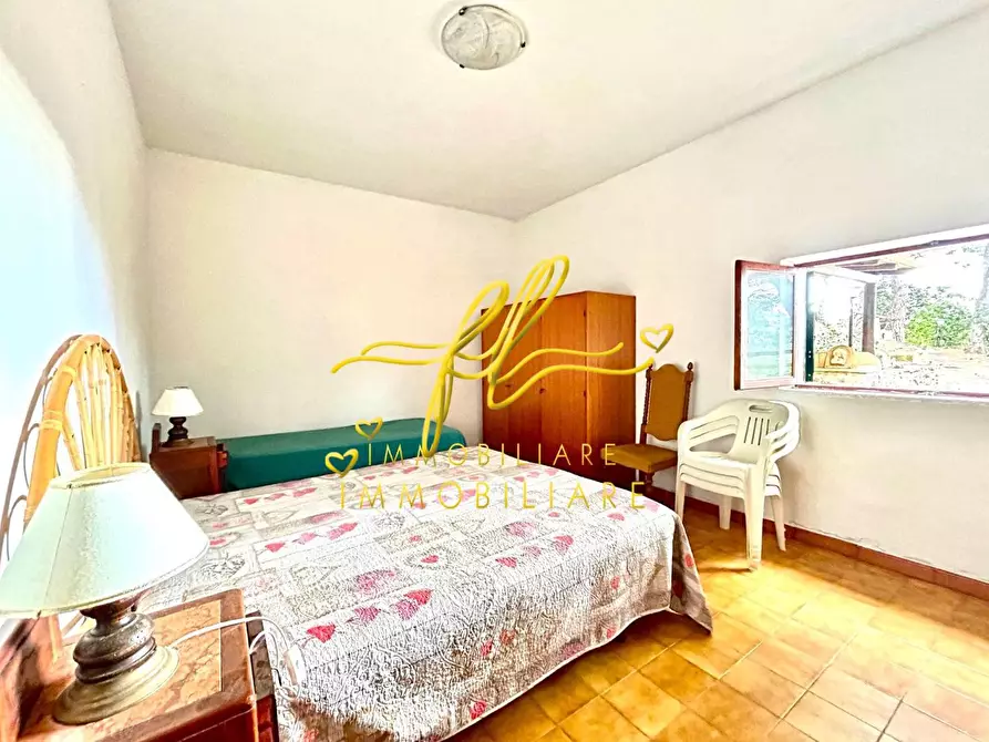 Immagine 2 di Villa in vendita  a Porto Azzurro