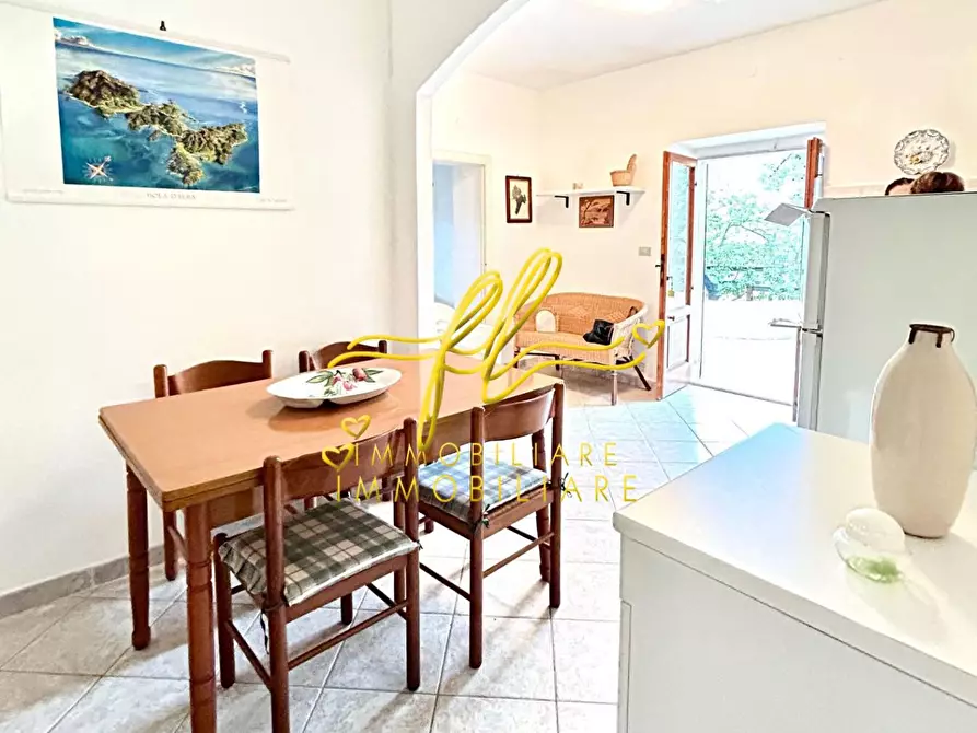 Immagine 11 di Villa in vendita  a Porto Azzurro