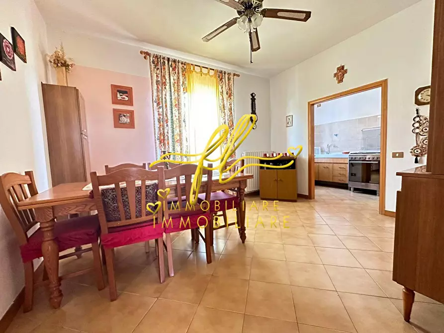 Immagine 4 di Villa in vendita  a Guardistallo