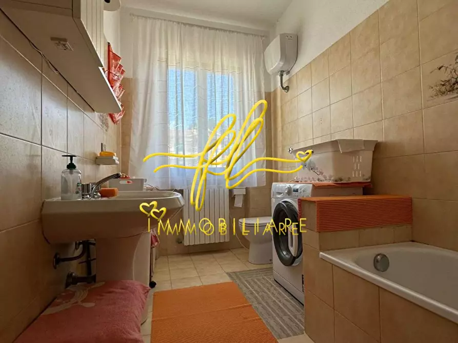 Immagine 16 di Villa in vendita  a Guardistallo