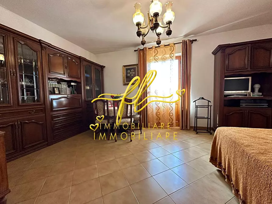 Immagine 10 di Villa in vendita  a Guardistallo