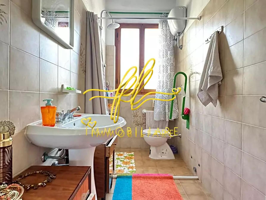 Immagine 18 di Villa in vendita  a Guardistallo